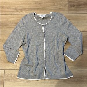 Kim Rogers gray cardigan size M